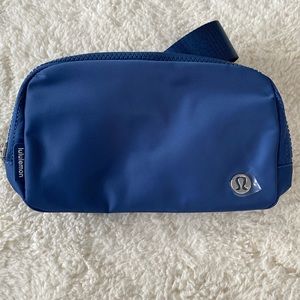 ❤️ Lululemon Petal Blue Extended Strap Everywhere Belt Bag NWT